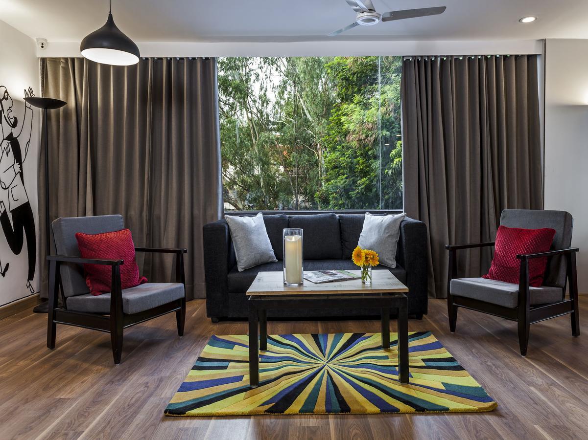 Oyo Townhouse 5 Jubilee Hills Hotel Hyderabad Exterior foto